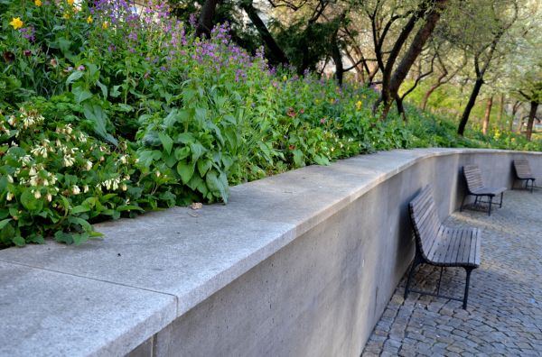 Concrete Retaining Wall Service in Pasadena