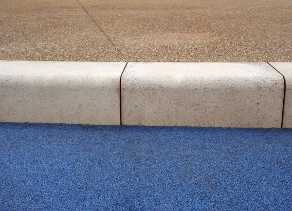 Curb And Sidewalk Installation in Pasadena