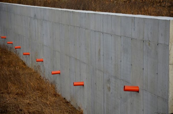 Cement Wall Pouring in Pasadena
