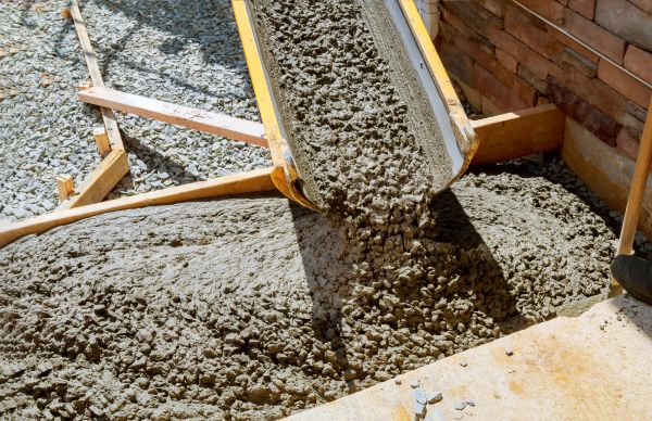 Cement Walkway Pouring in Pasadena