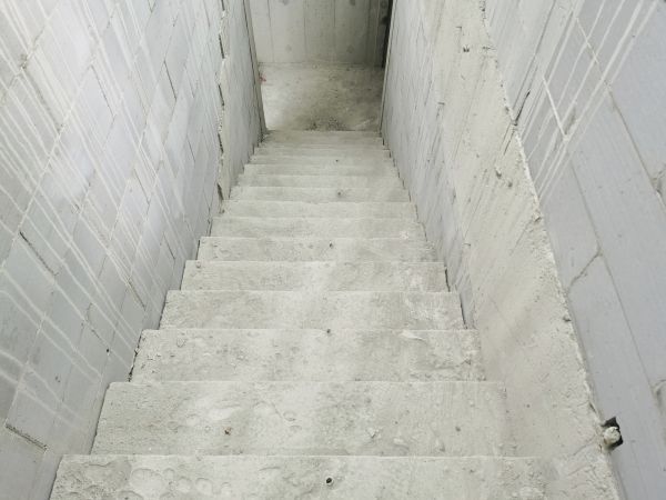 Step Pouring in Pasadena